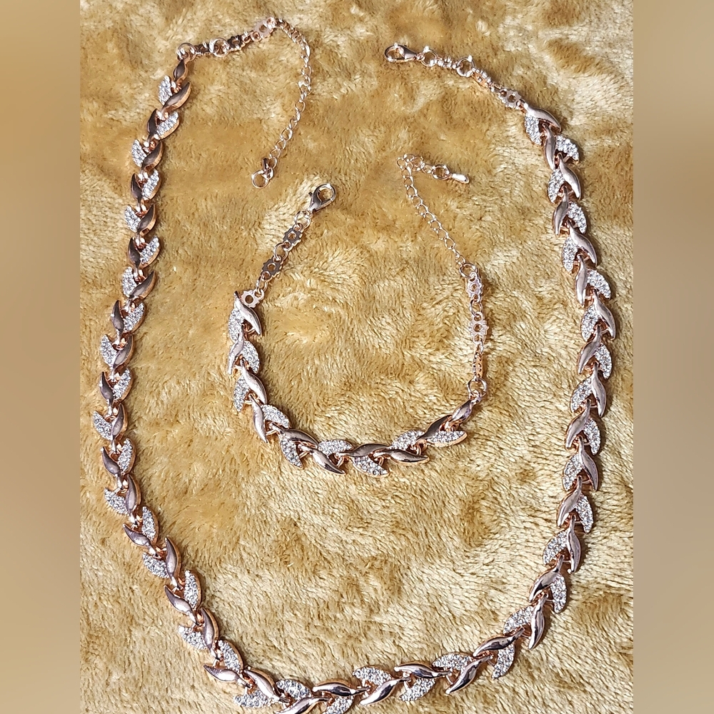 Rose Gold Plated Leaf Link/Mermaid Necklace & Bracelet Set
